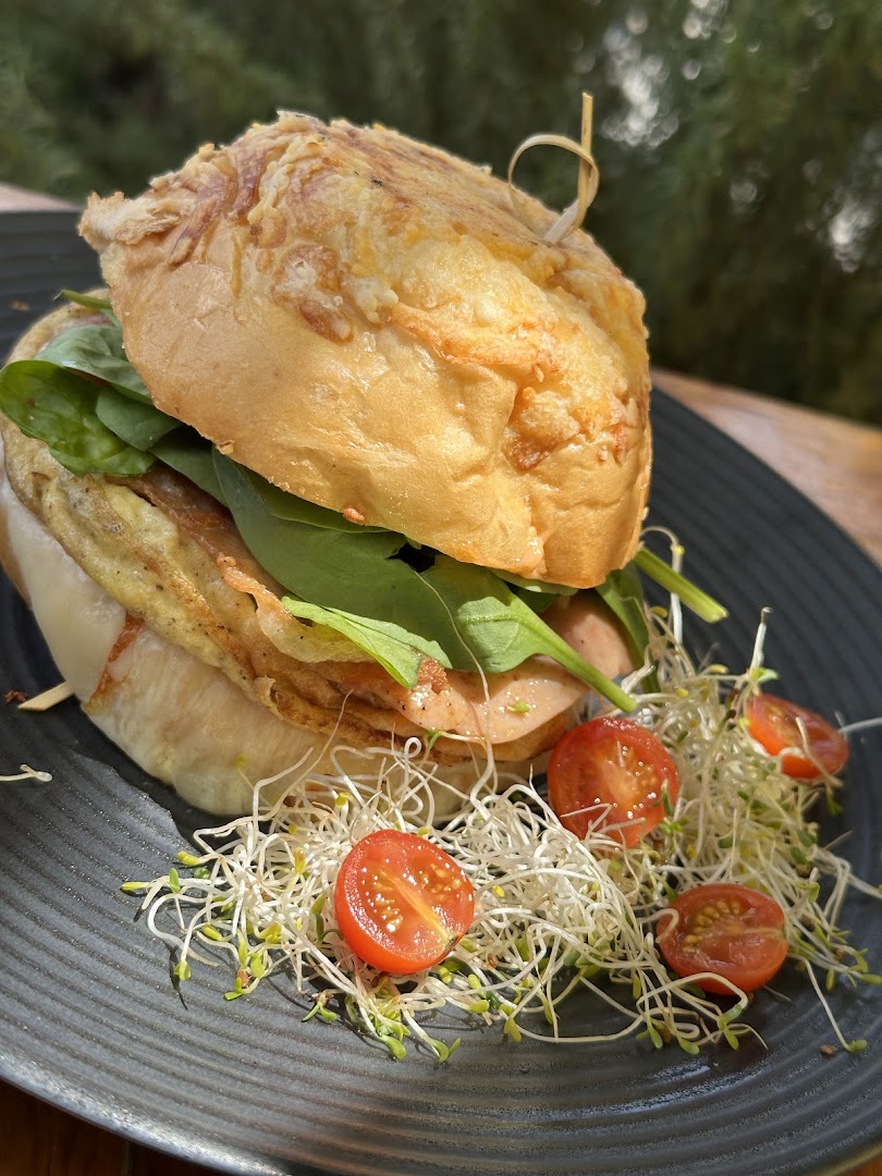 Hamburguesas y chapatas en Roco Bakery