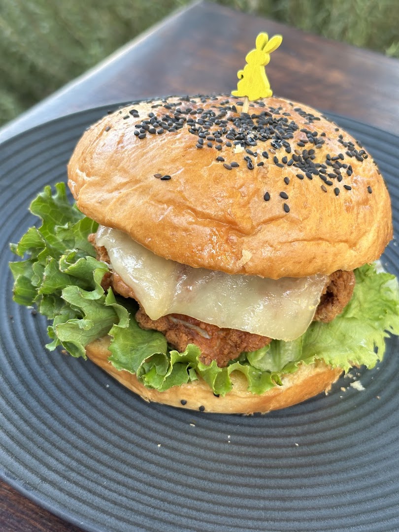 Hamburguesas y chapatas en Roco Bakery